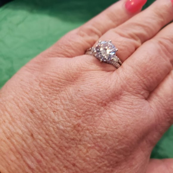 CZ 7.52 CTW Bella Luce Ring Rhodium over sterling silver size 10 - Picture 2 of 3